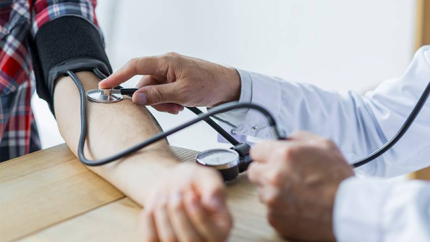 Regular health checkup with Dr. Vinaya Thekkethil, Family Physician in Thrissur, providing preventive care for families at Elixir Clinic.